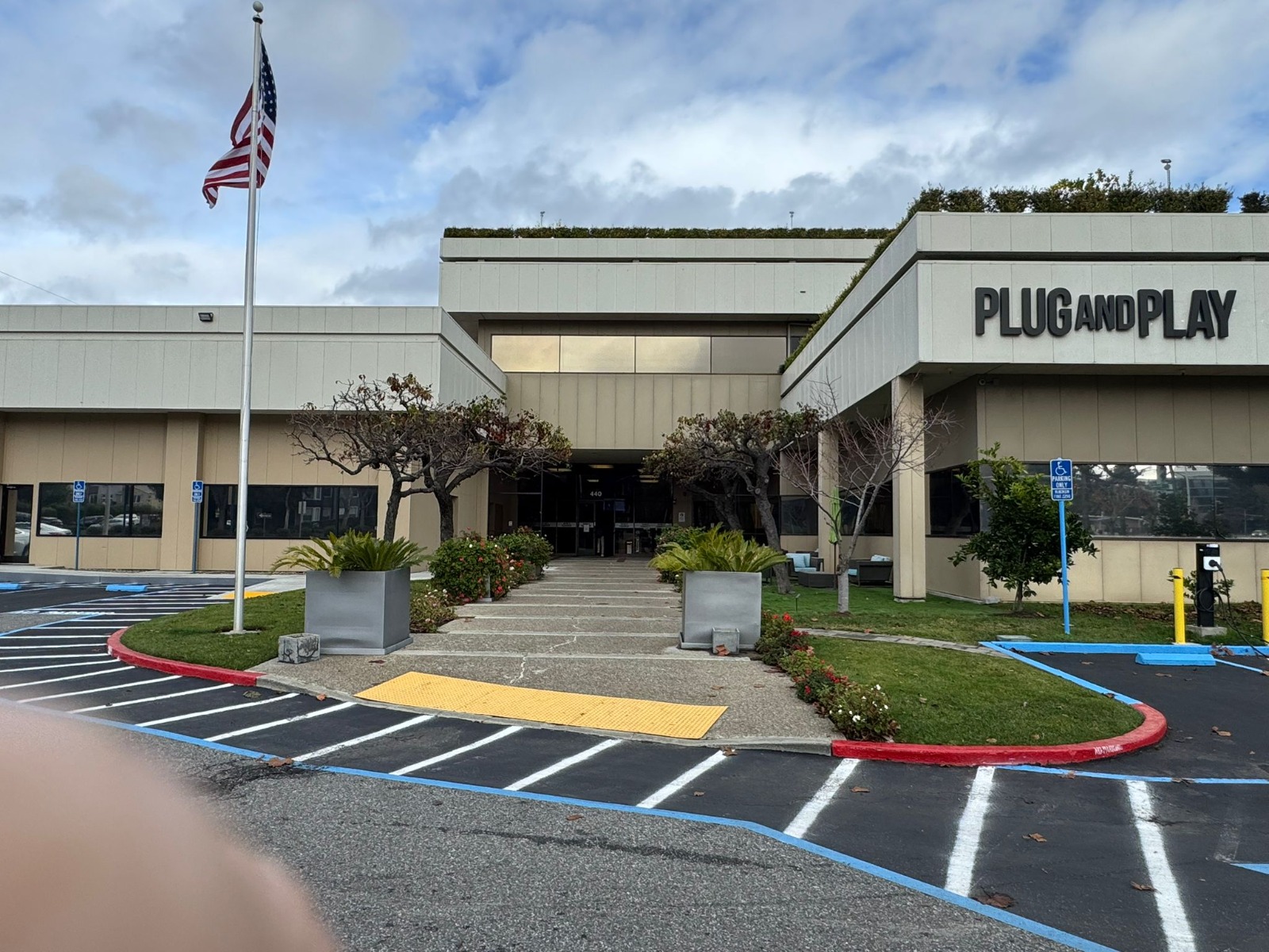 Autonomous AI Hiring Platform Skillkeepr Expands to Plug and Play Sunnyvale to Support U.S. Startups and SMBs